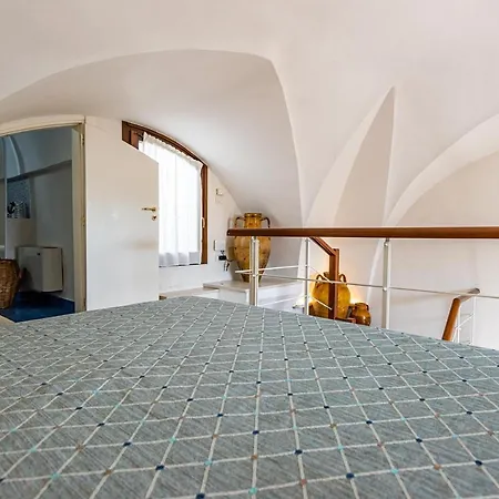 Casa - Le Mennule * Alliste