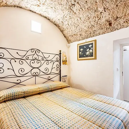 Casa - Le Mennule Alliste